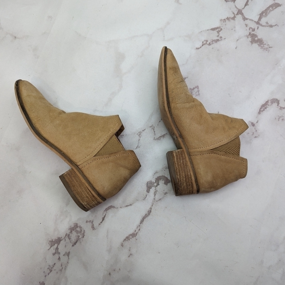 Dolce Vita Bootie Women 7 Ankle Nubuck Leather Brown Tan Chelsea Slip On Boot - Picture 11 of 11